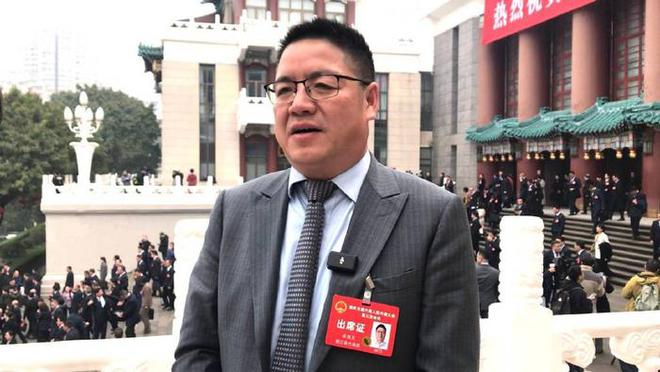 分会场“赋能”重庆文旅“流量”促消费PG麻将胡了两会观察｜央视春晚重庆(图1)