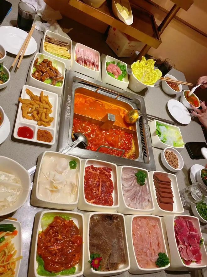 口吃海某捞花了217撕破了穷人的困境！麻将胡了试玩平台“没钱别硬装！”一家三(图4)